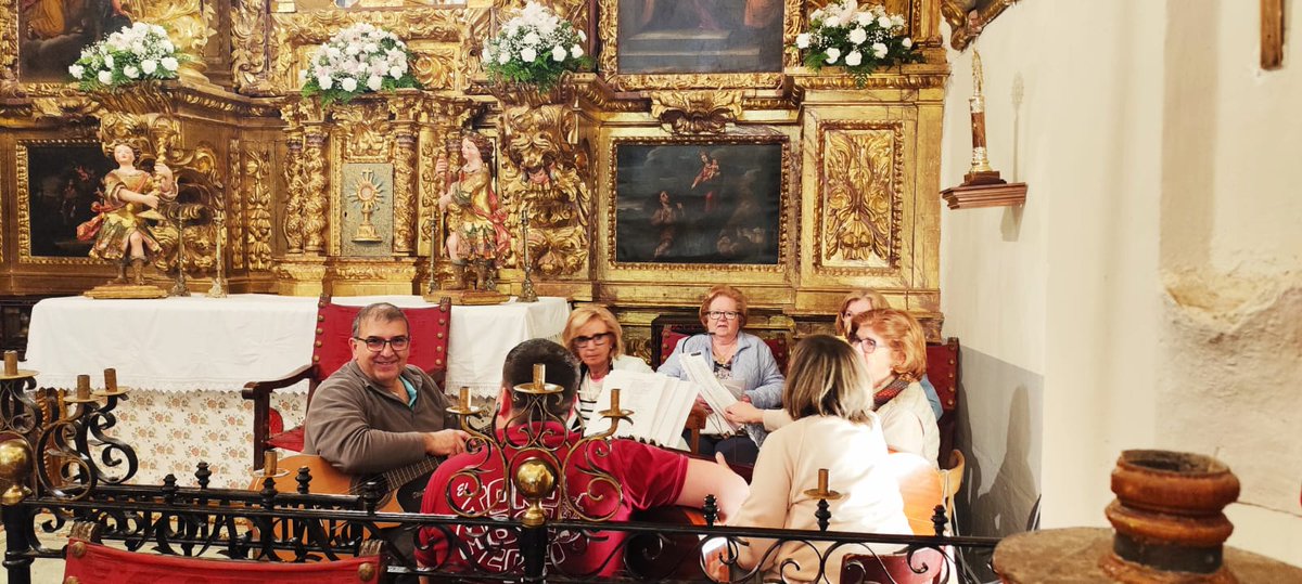 Darvilvil's tweet image. Acompañando al pueblo de #Cariñena en la celebración de la Virgen de Lagunas. Con su Alcalde @SOrtiz_G y muchas amistades compartiendo un día de convivencia y romería. 

Gracias querido Sergio por la invitación y por el magnífico trabajo que desarrollas por y para tu pueblo.