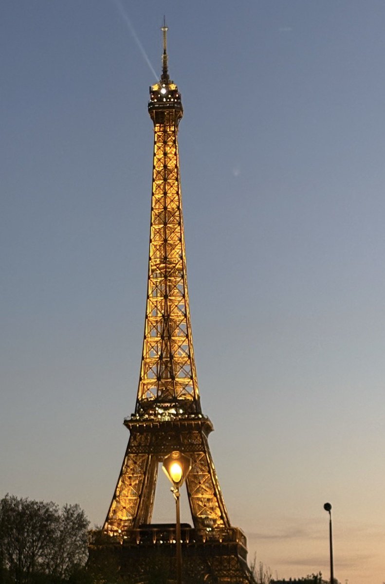 Derek_Tiller tweet media