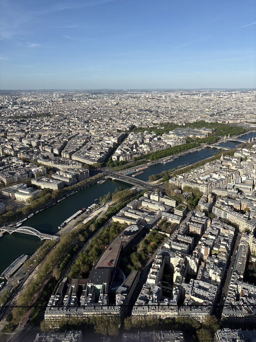 Derek_Tiller tweet media