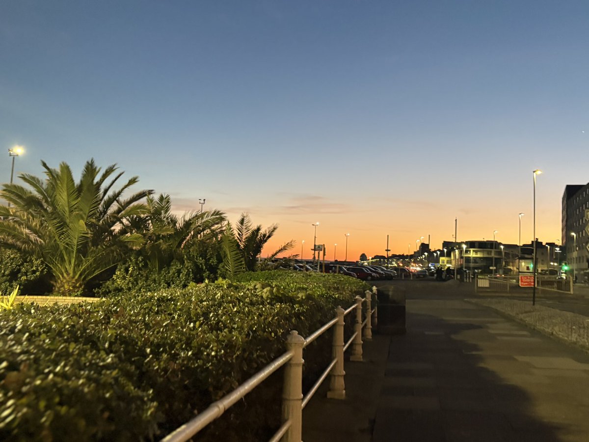 SharonMack82795's tweet image. Always chasing sunsets 🧡 #makingmemories