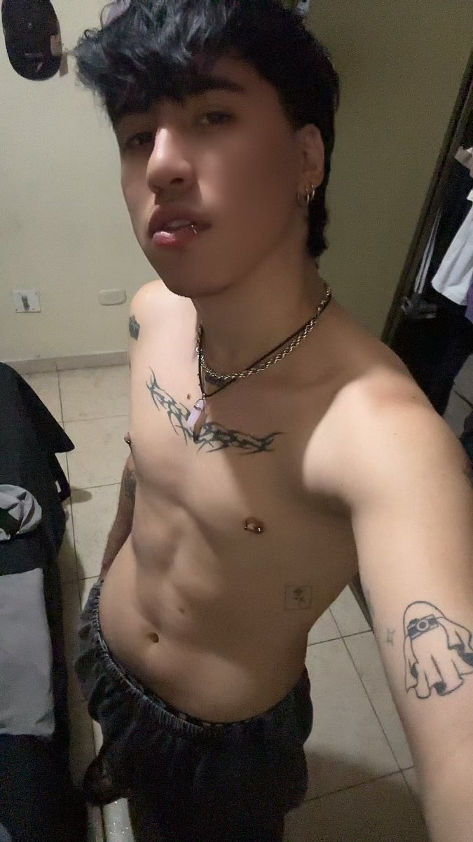 SebsMuñoz tweet media