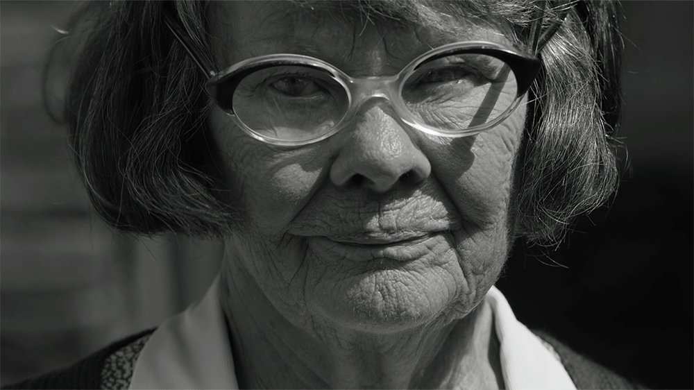 tonaindia's tweet photo. Judi Dench, "Belfast", a los que se quedaron. https://t.co/U3lDug89ph