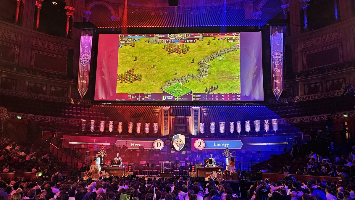 MaxMearsYT's tweet photo. Wish you were here @welyn 
Redbulls Wololo AOE finals! https://t.co/52unElBaAb