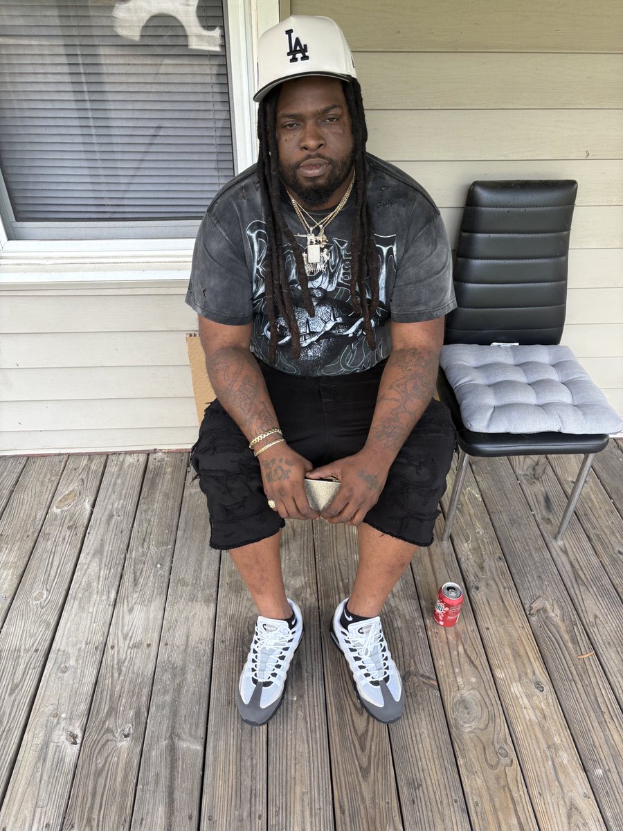 I been smoking on shit cost like $1450 a pound