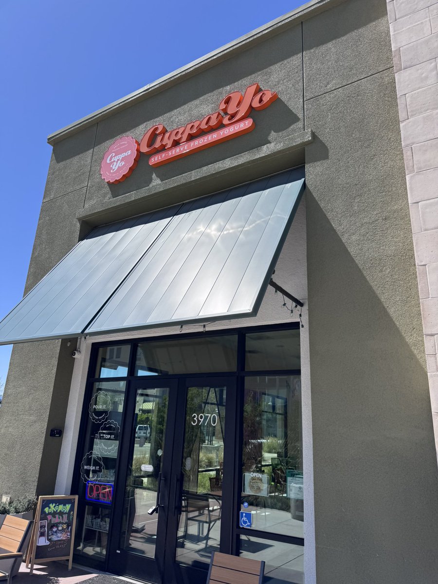 Vance/Vallon Bunny dad @FWA tweet media