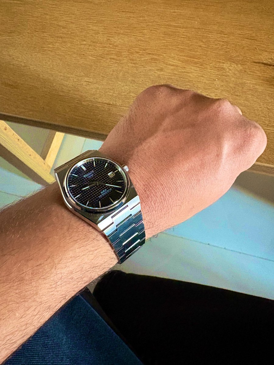 vidipt_vashist's tweet photo. PRX @TISSOT 🚀 https://t.co/E1OVaVcxVM