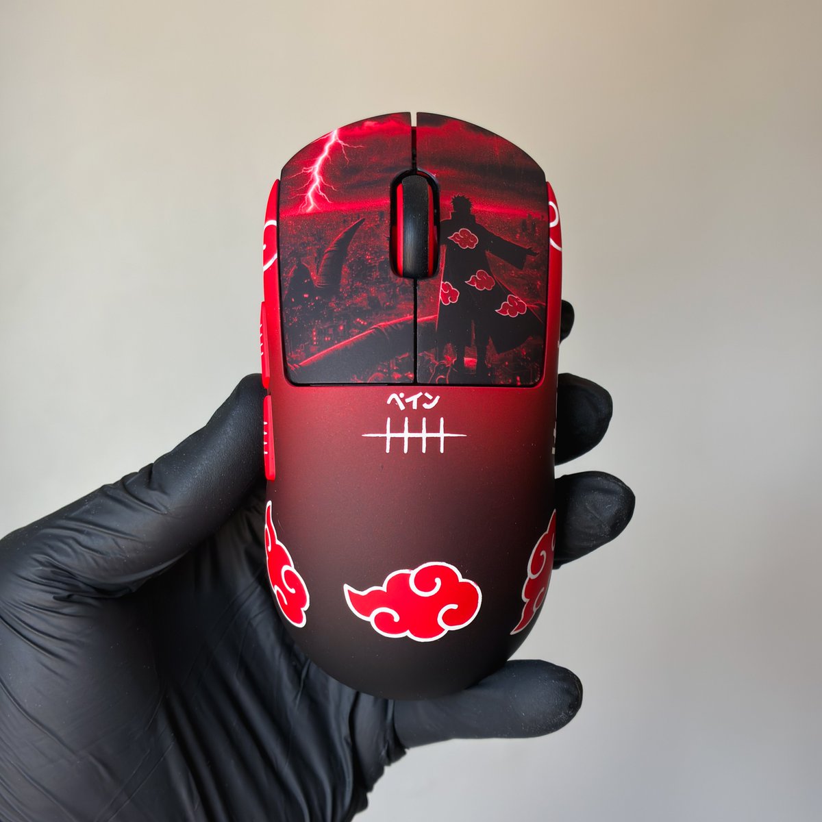 Customicegg's tweet image. Customizamos esse Logitech G PRO X Superlight 2 no tema da #Akatsuki, inspirado no #Pain — presença absurda e uma estética que qualquer fã de Naruto reconhece na hora. 🔥
#custommouse