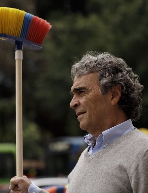 FAR〽️ER tweet media