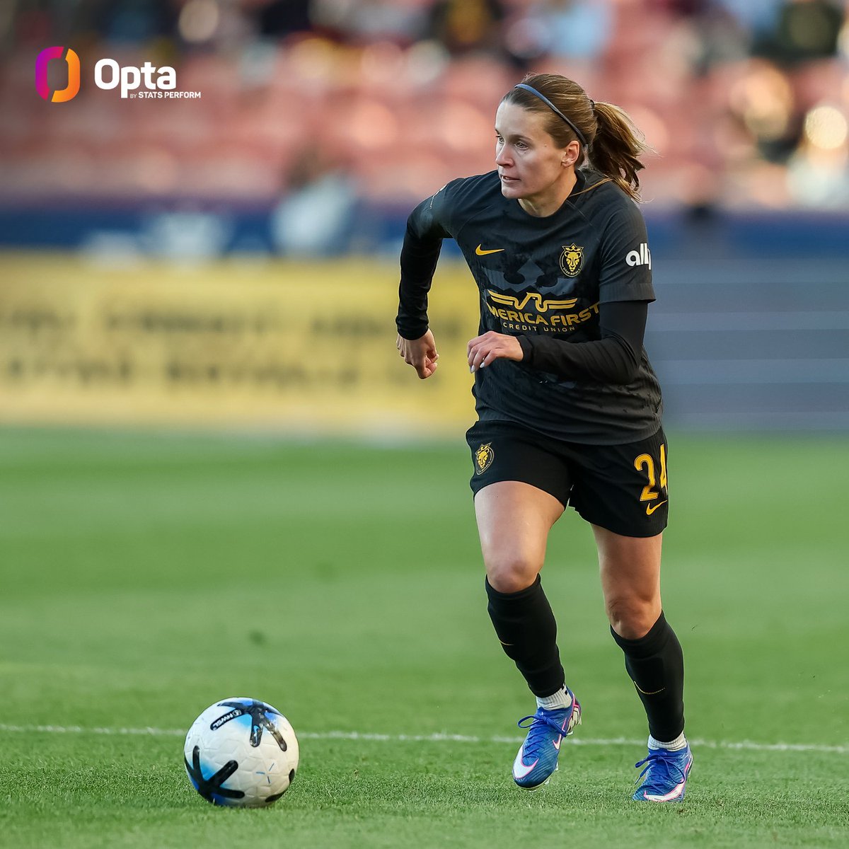 10 - <a href="/UtahRoyalsFC/">Utah Royals FC</a>'s Cloé Lacasse created 10 chances for teammates Friday, equaling the most in an #NWSL match since 2016 (Megan Rapinoe - 10 in September 2019). Creator.