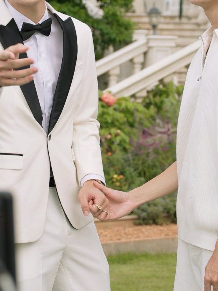 Nana vai ver o bts ⦿ ☰ ☲🪭 tweet media