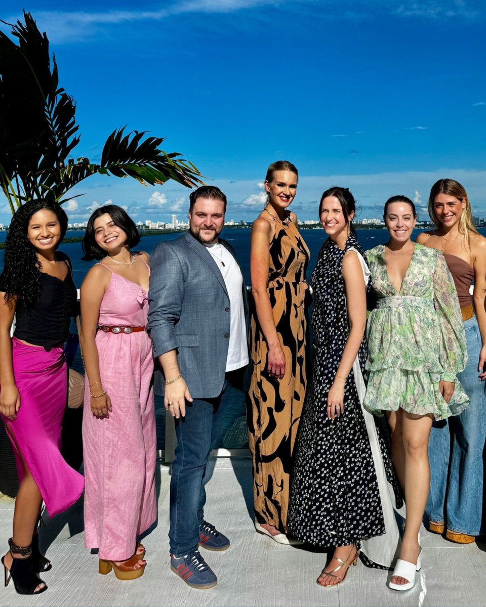 Ingage.Biz tweet media