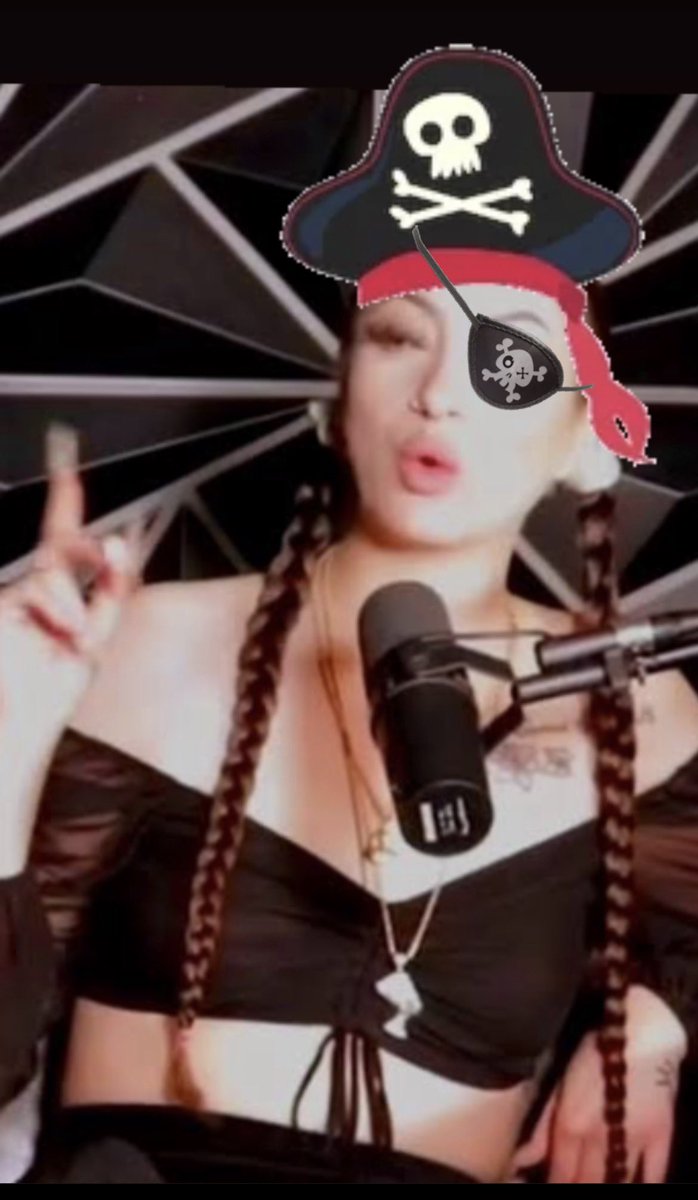 rddled's tweet photo. if the business is true and you left your crew on the ship? you’re a scallywag fam… you got plunder but you left your crew on the ship? somebody go make that captain walk the plank you don’t leave your crew nowhere https://t.co/2m4EApBUGB