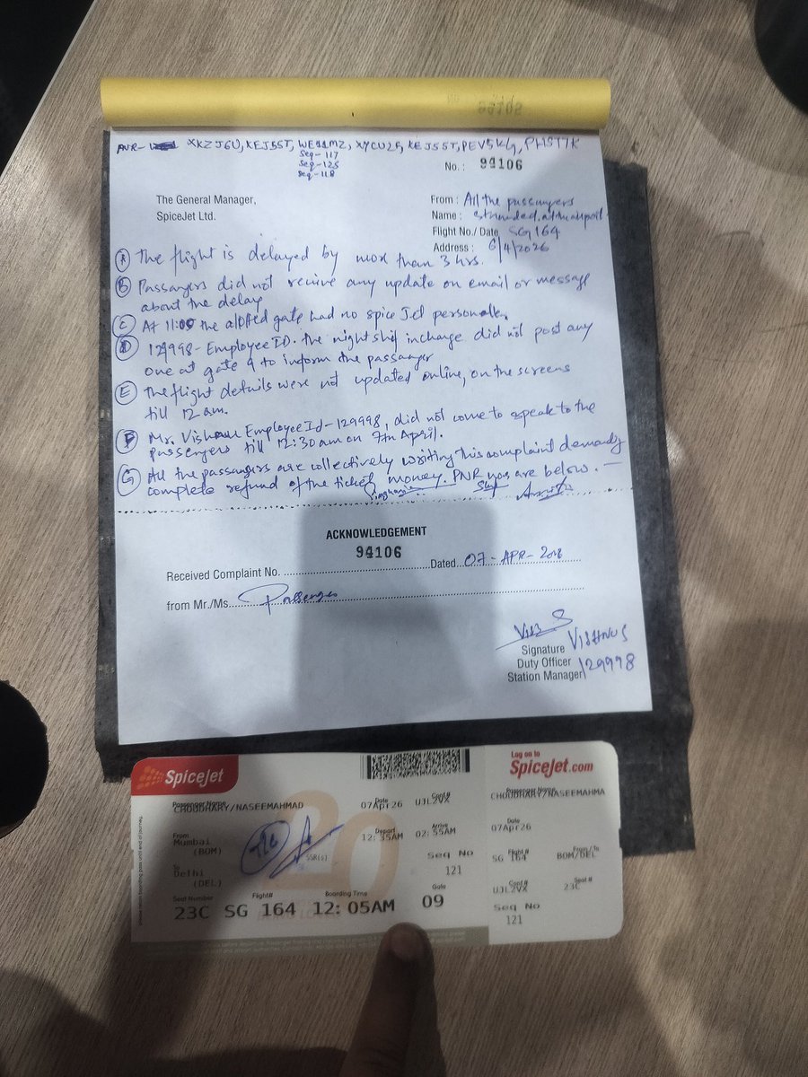 ppnaseem_ch's tweet photo. @flyspicejet 
इतनी ख़राब सेवा की बता नहीं सकते https://t.co/s9IJd2SSit