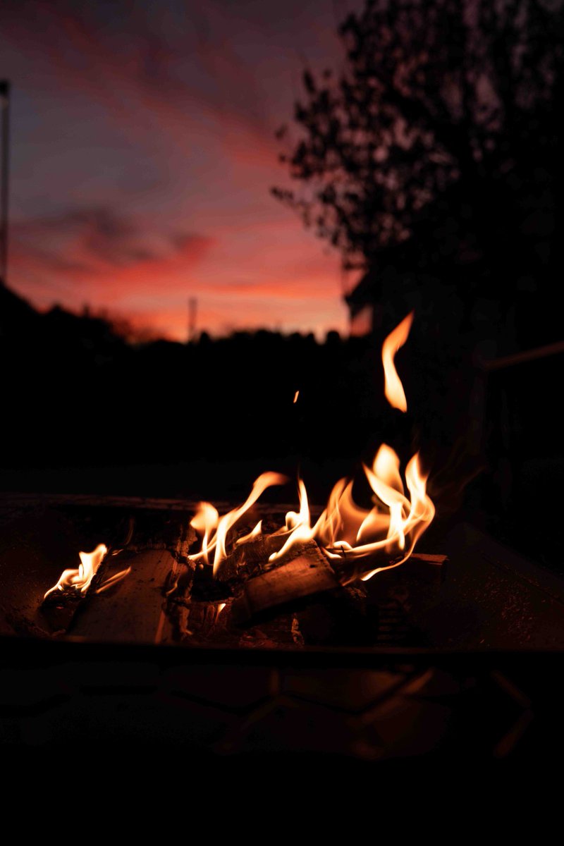 DanielSasse3's tweet photo. A perfect evening! https://t.co/yuTO6hvSSY