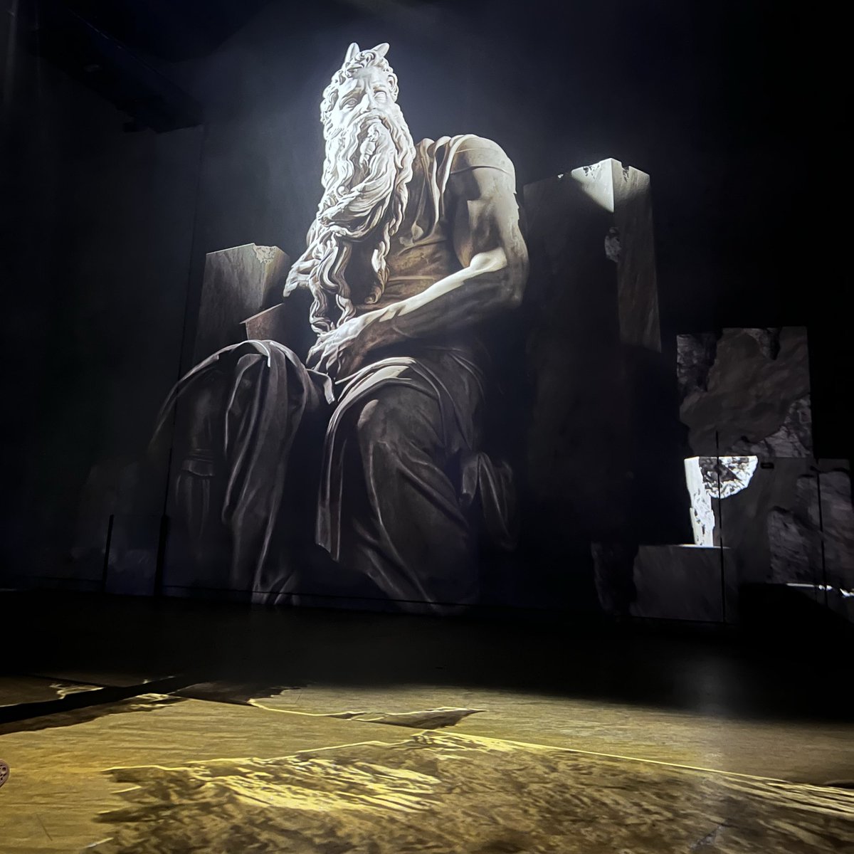 sabr٠acadabra tweet media