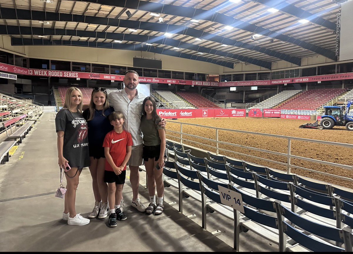 Tolbert Garage Door🇺🇸 tweet media