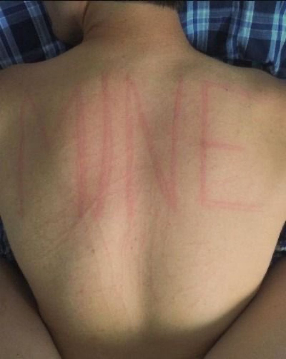 Pure Couple tweet media