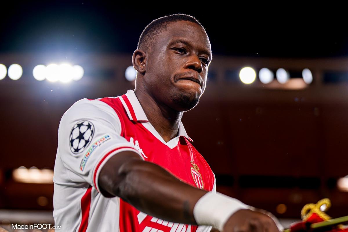 Sidibinho #ScuroOut tweet media