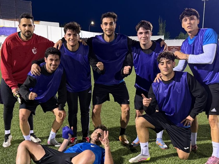 ✅ En marcha una nueva semana de trabajo.

📸 En la foto, el equipo ganador.💪💪💪

#AmarillodeCorazón💛