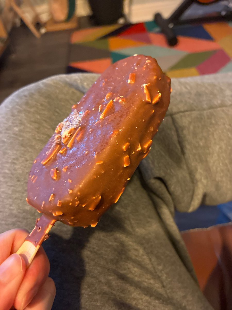 RubberZero tweet media