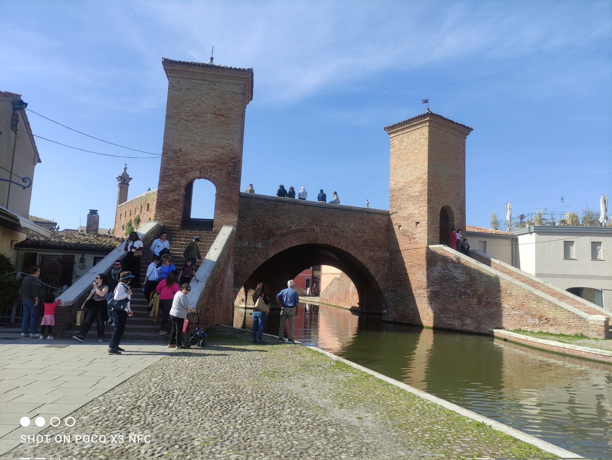 AlanGuerzoni's tweet photo. Pasquetta in posti bellissimi!
#comacchio #pomposa #ferrara #deltadelpo https://t.co/EIxdGOA8iQ