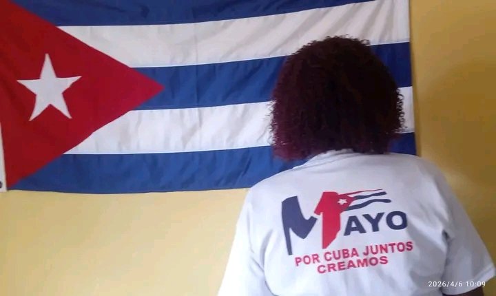 BarbaraCuadro's tweet photo. #SantiagoDeCuba Acto de reafirmación revolucionaria en la sede de la CTC provincial, contra el bloqueo genocida que tanto daño causa al pueblo cubano, además se realizó el llamamiento por el #1roMayo con la  participacion de Cuadros y trabajadores de la CTC y los Sindicatos. https://t.co/dSyIb3sBxb
