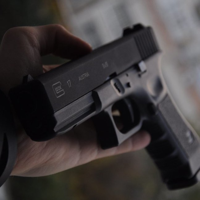 Telegram üzerinden "tetikçilik, mekan kurşunlama ve haraç" ilanları veren şahıslara yönelik operasyonda gözaltına alınan 38 şüpheliden 32’si tutuklandı. (Burak Doğan)