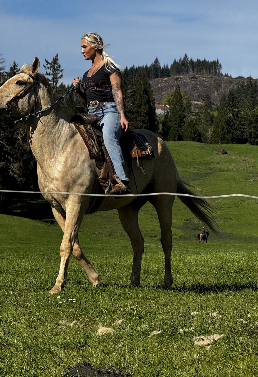 Right Side Rebel tweet media