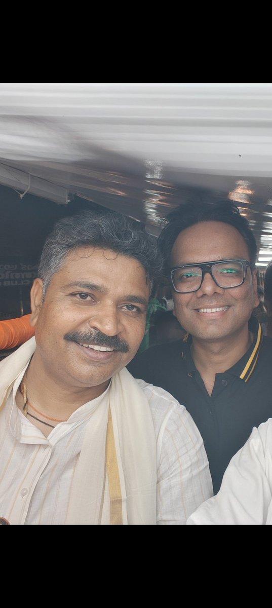 Ashish_HLA's tweet photo. Campaigning in #KeralaElections for  @Chandyoommen Ji #Puthuppally with the Leader of Opposition in Rajasthan Legislative Assembly Hon. @TikaRamJullyINC Ji #Keralam #UDF #UDF100 #KeralamJeikkum https://t.co/FSbM8m79io