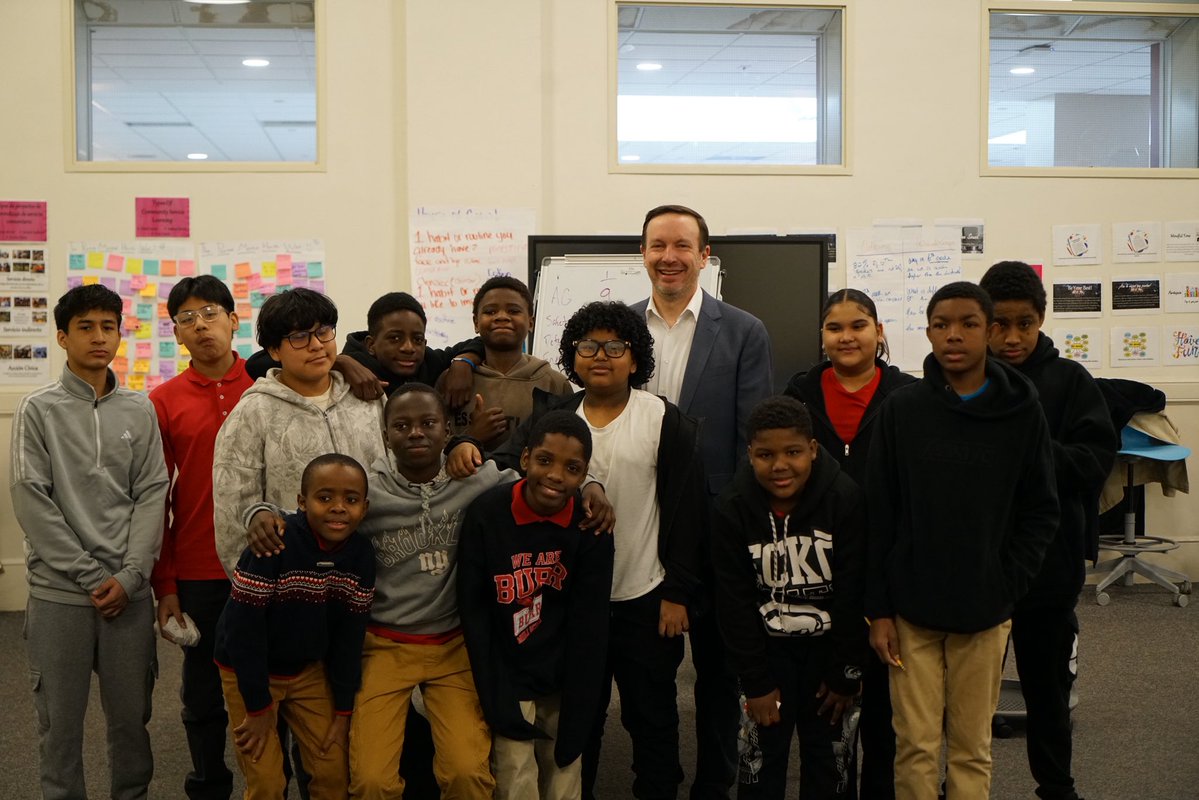 Chris Murphy 🟧 tweet media