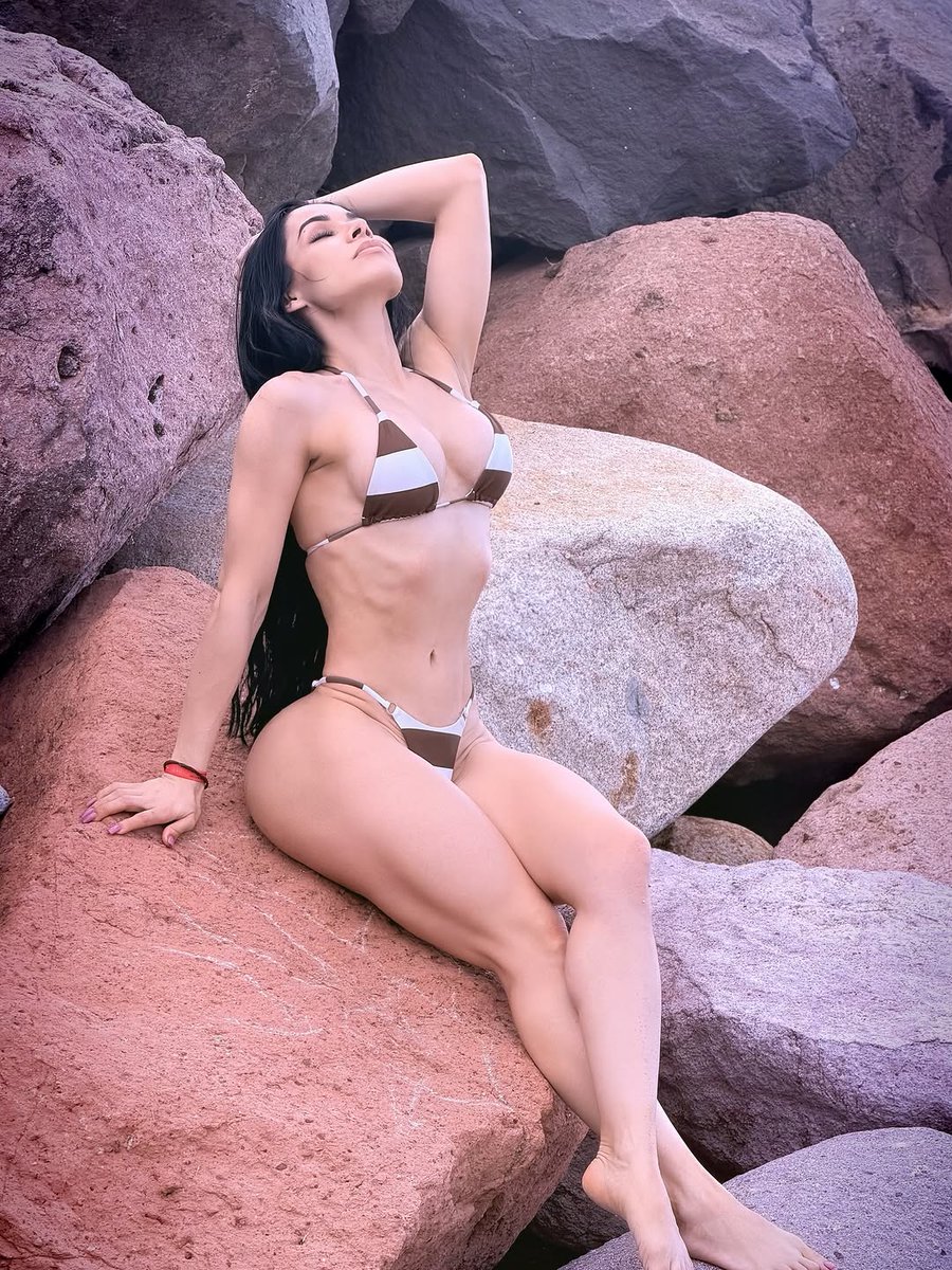 Yuliett Torres 💋 tweet media