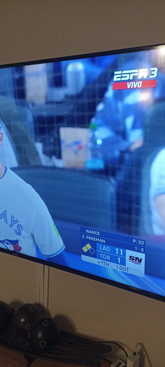 sotlem5's tweet photo. @FerAlvarez saludos desde Chile el hijo de Isaac Soto , el que dice que ya se lanzaba de cabeza en las bases antes que Pete Rose https://t.co/CBV4Q1Bvub