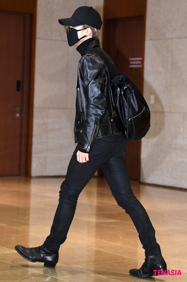 [Exclusive] BTS in december 2019
Throwback Exclusive Photos

Stealth mode: ON. But the star power is undeniable. Effortlessly cool. 🐣

#JIMIN #BTS #방탄소년단 #kpop #tenasia

Follow for BTS throwback photos! 📸