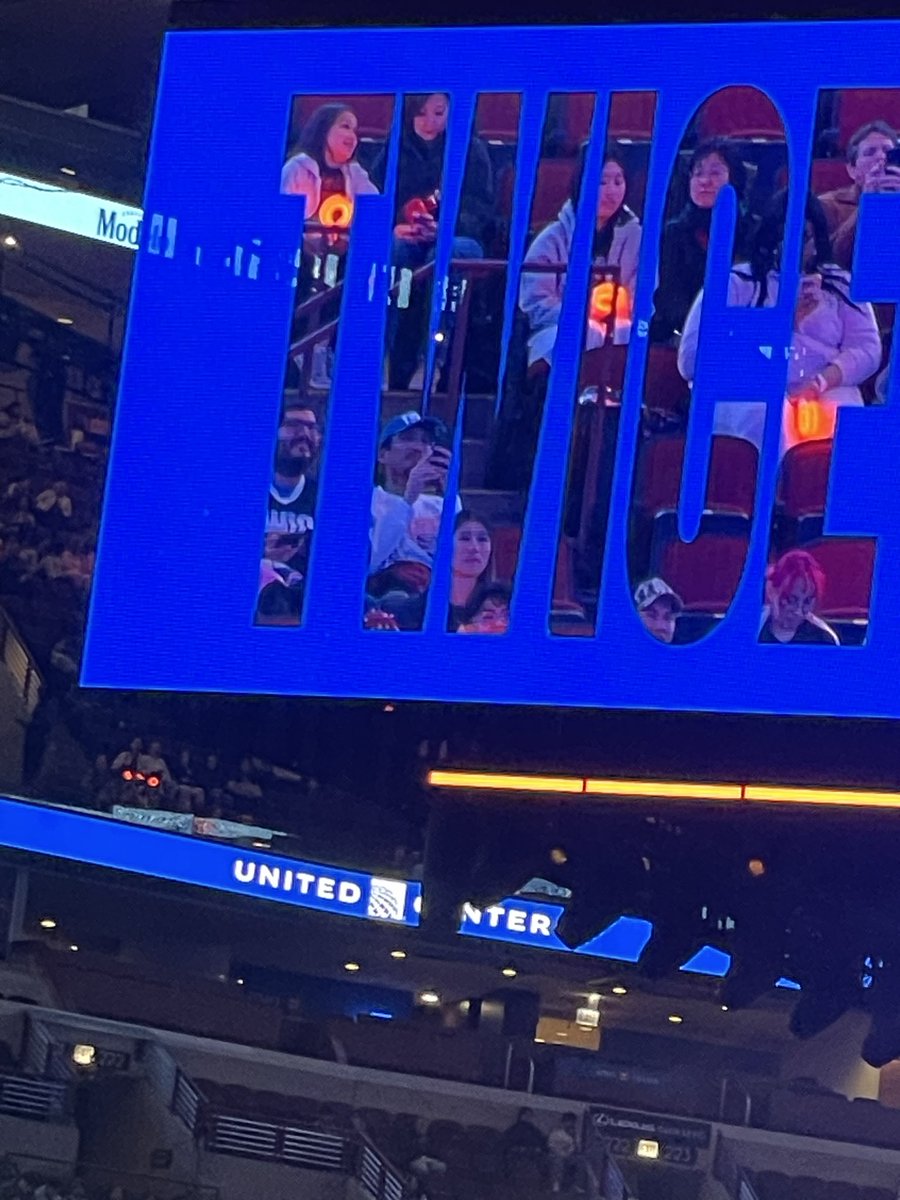 Polaroidprod's tweet photo. Hey mom I’m on tv https://t.co/BKp4cdYhLi