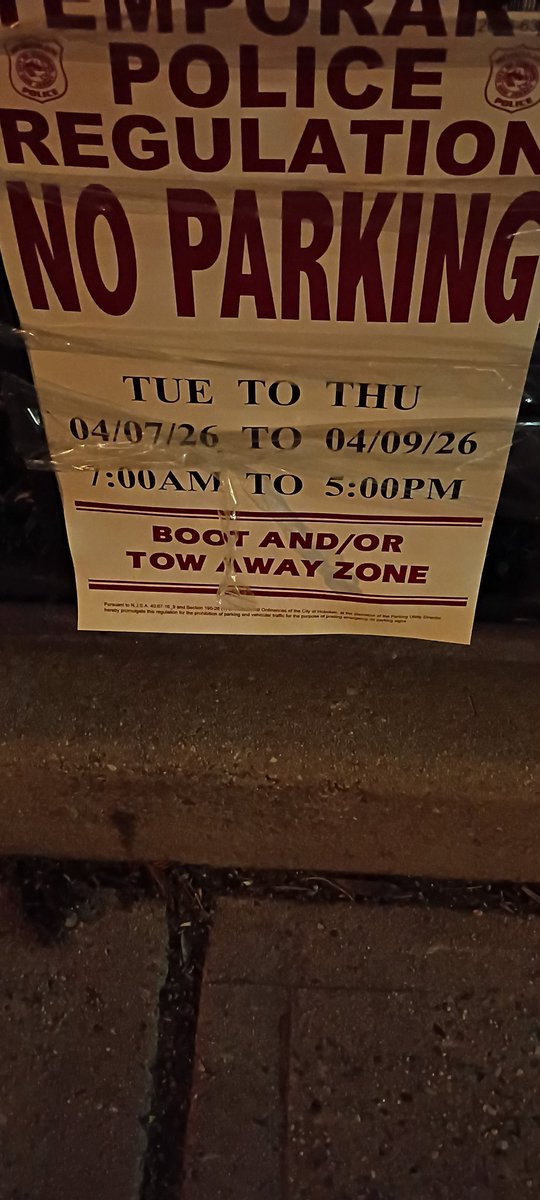 LC67815691's tweet photo. @CityofHoboken There are parking signs around 5 city blocks in Hoboken this is a nuisance tues-thursday 7Am -5pm are you guys paying the roads is there a special event going on https://t.co/Ff3DQaRW8N