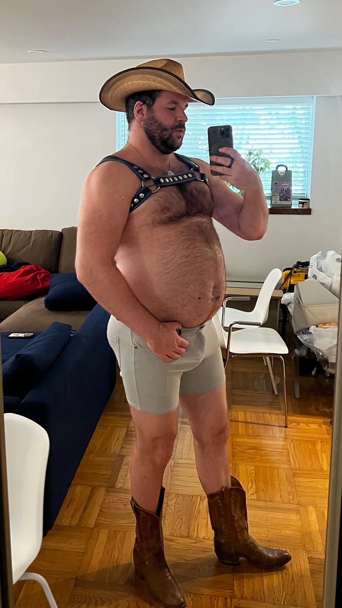 Adn Gains 🔞 tweet media