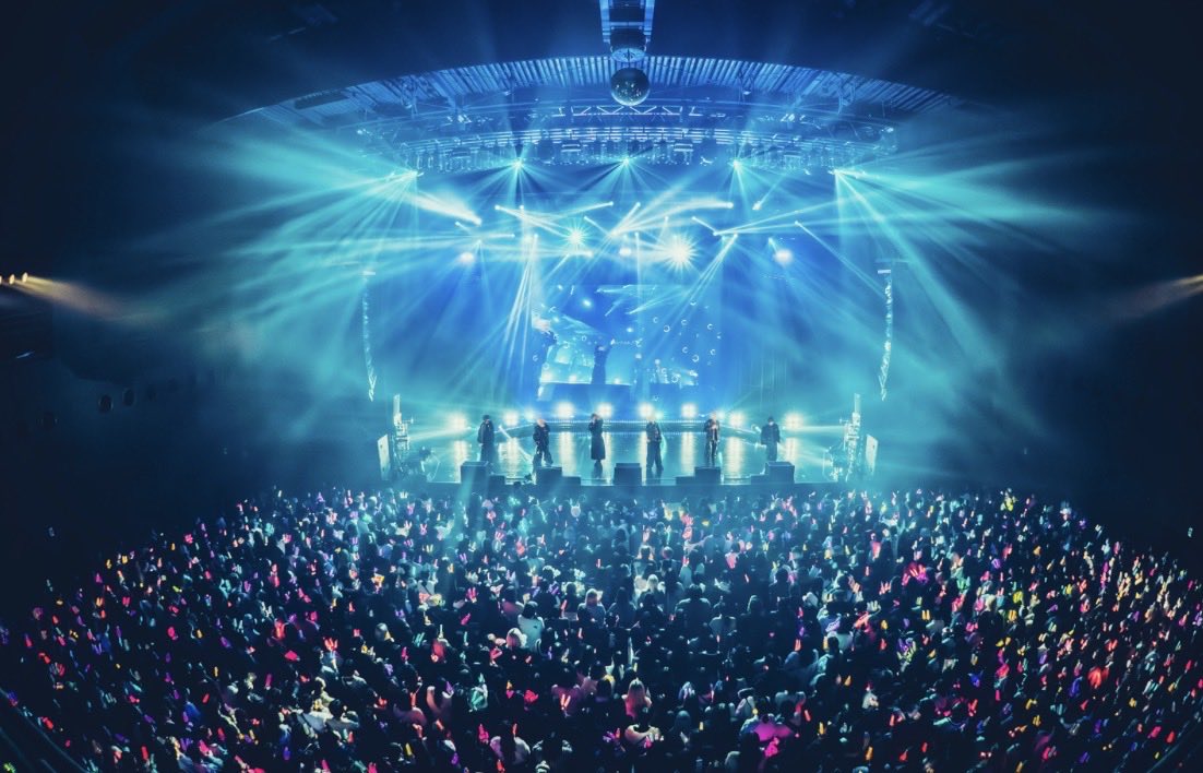 kapiko26's tweet photo. ライブ写真見ると思い出すよねえ😏
活動1年でZepp満員だよ？
めっちゃ良かったもんなあ✨️
福岡遠征決めたくらい😂
歌い手界隈もまだまだ良き(๑•̀ㅂ•́)و✧ https://t.co/eAQHyUI33Z