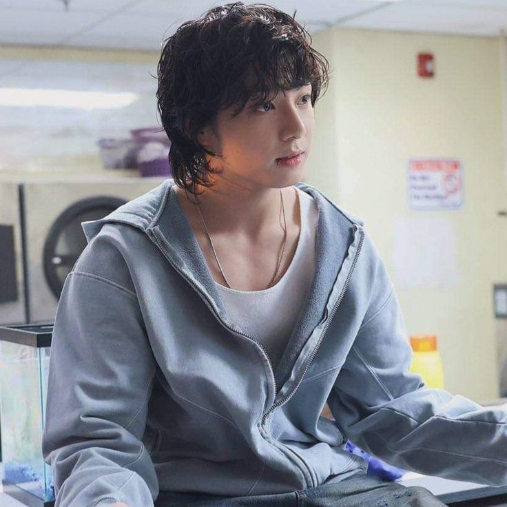 manu 𓏲 ๋࣭ ࣪ ˖ tweet media