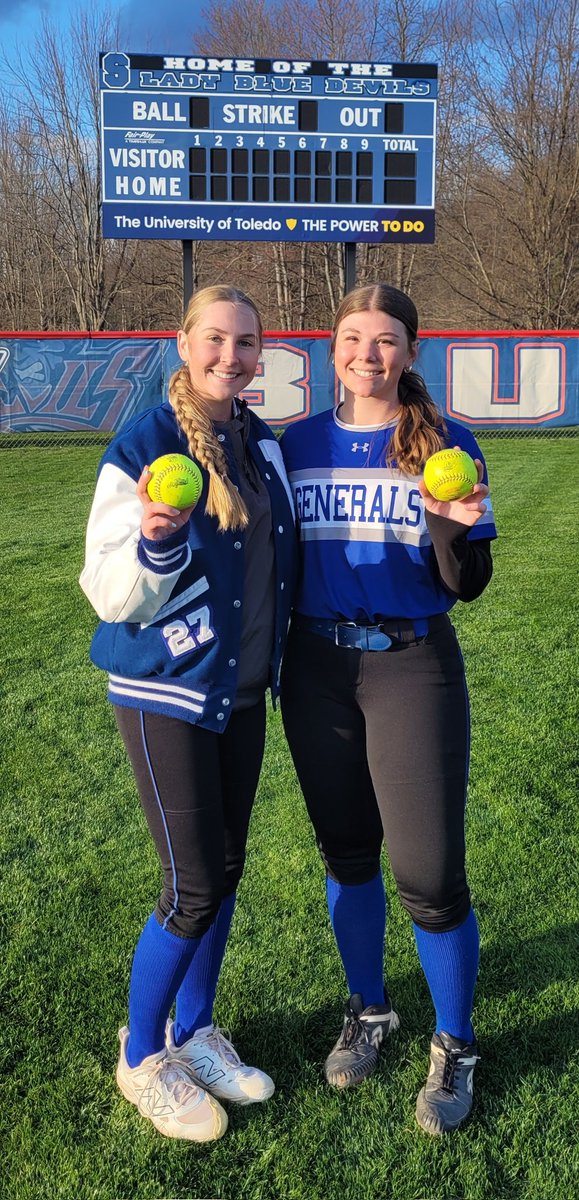 AWHS Softball tweet media