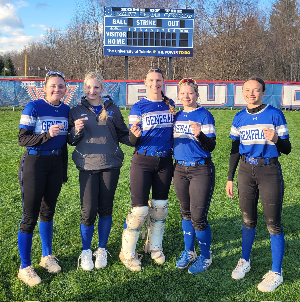 AWHS Softball tweet media