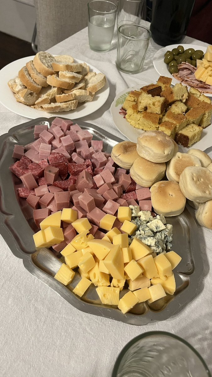 milicaii tweet media