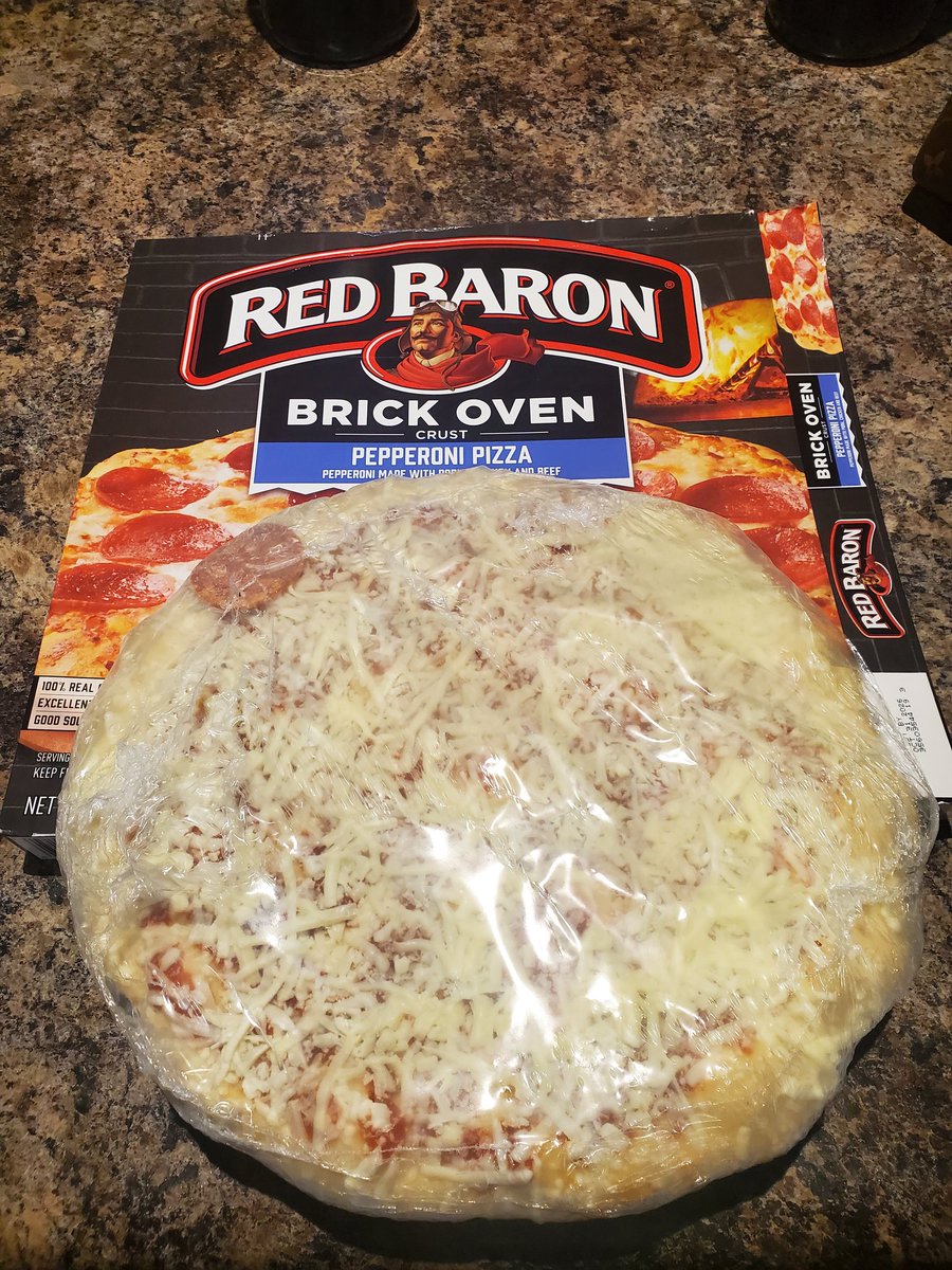 Kev4stl1's tweet photo. Got the pepperoni pizza out for the game. Maybe I should have gotten the pepperoni(s) pizza? 😄 #redbaronpizza https://t.co/SfyHTjeINs