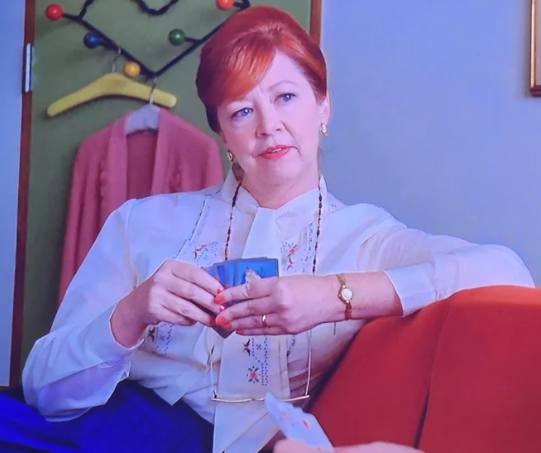 MadMenCtoZ's tweet photo. On behalf of all of us who worry about Sally, thank you, Dr. Edna.
#MadMen S4E11 Chinese Wall is available now - what would you do to get a meeting with vinegars, sauces, and beans? #RewatchWithUs
https://t.co/wRuZQWAig5 https://t.co/iOXrny3CEY