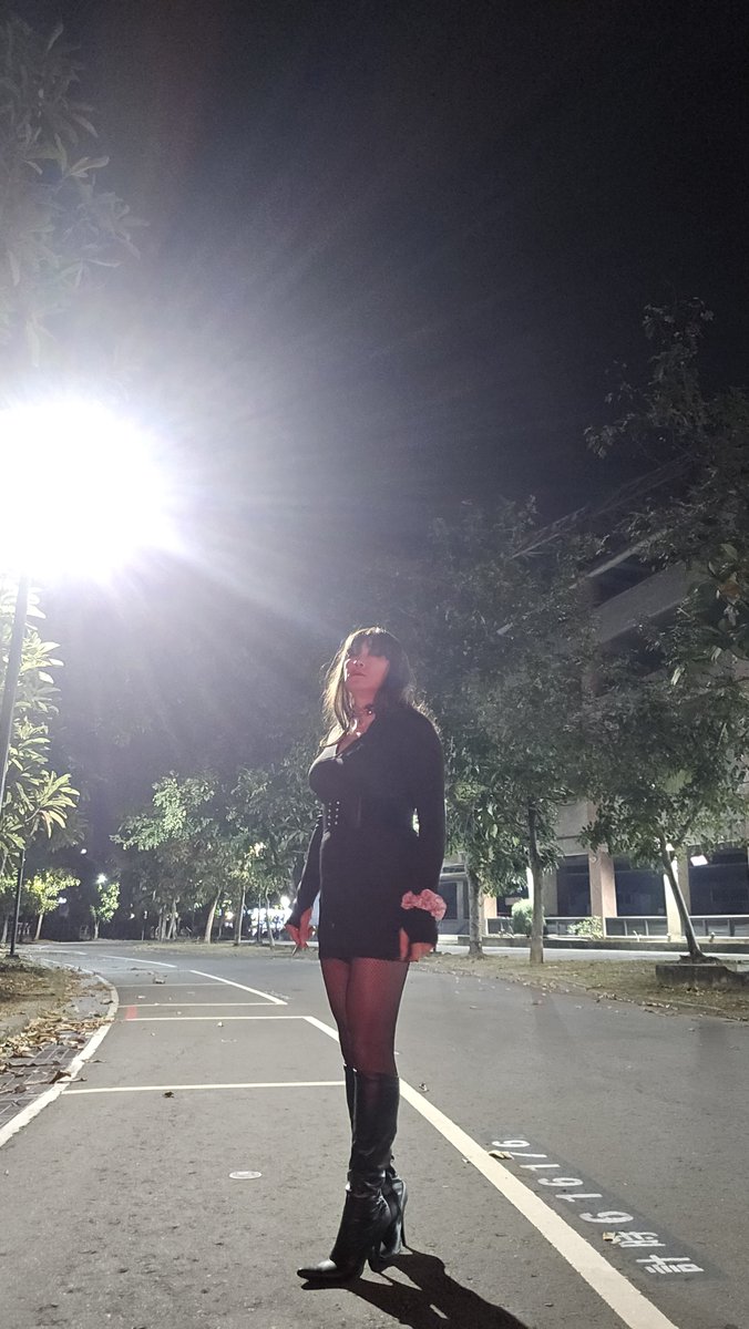 happylisa tweet media