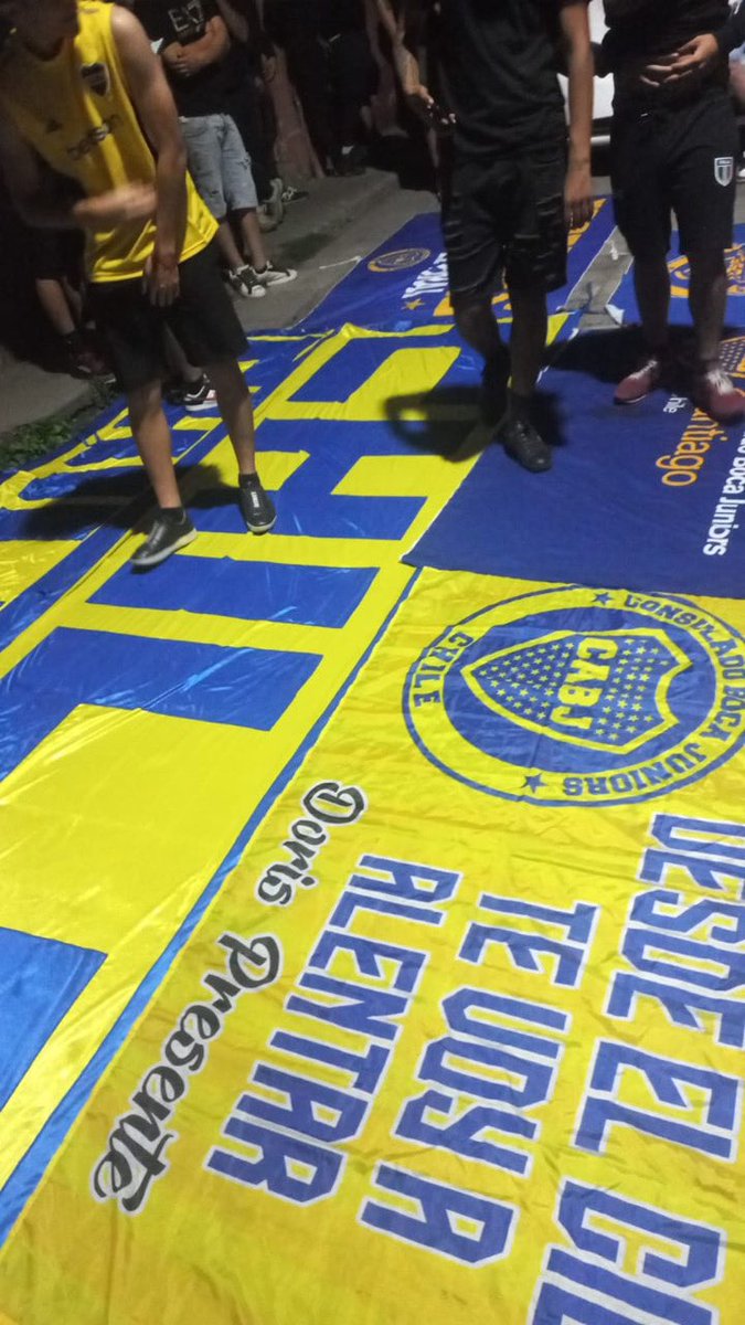 reskateschile2 tweet media