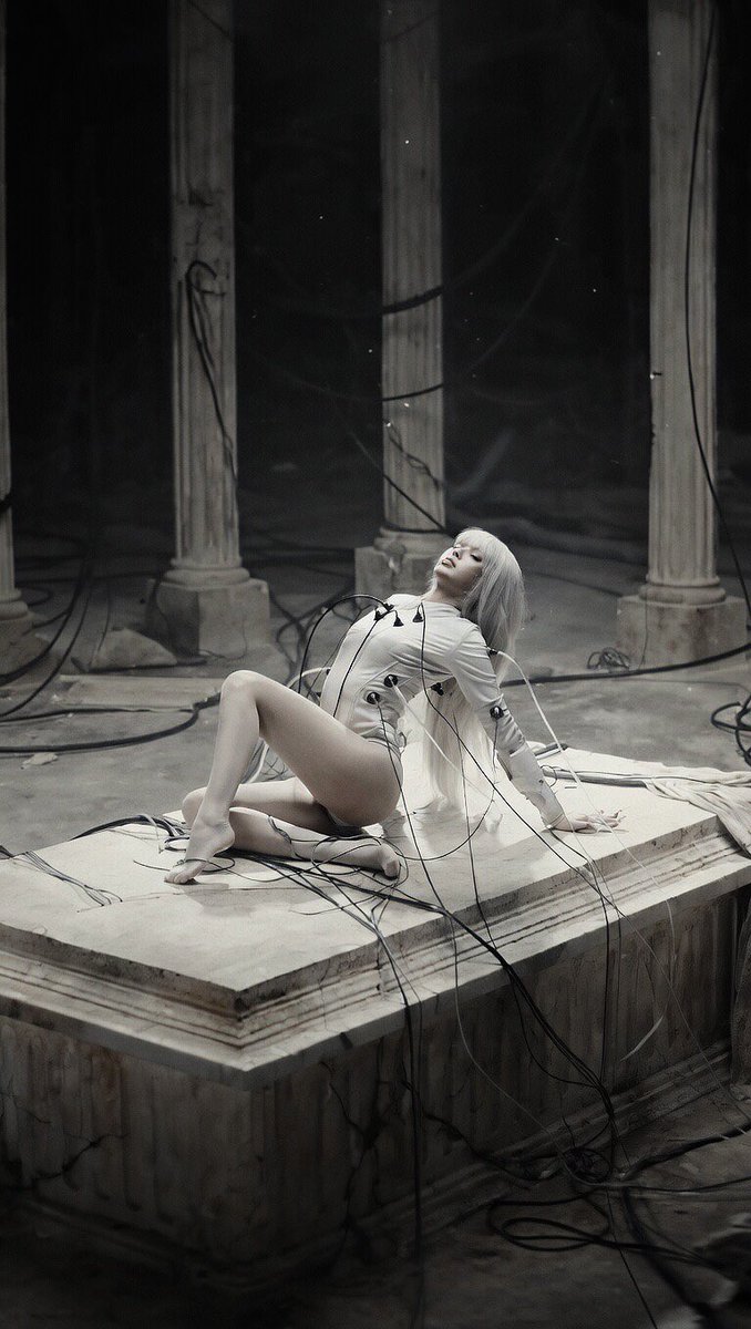 doll lisa tweet media