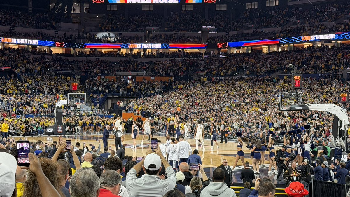 Brett Queen tweet media