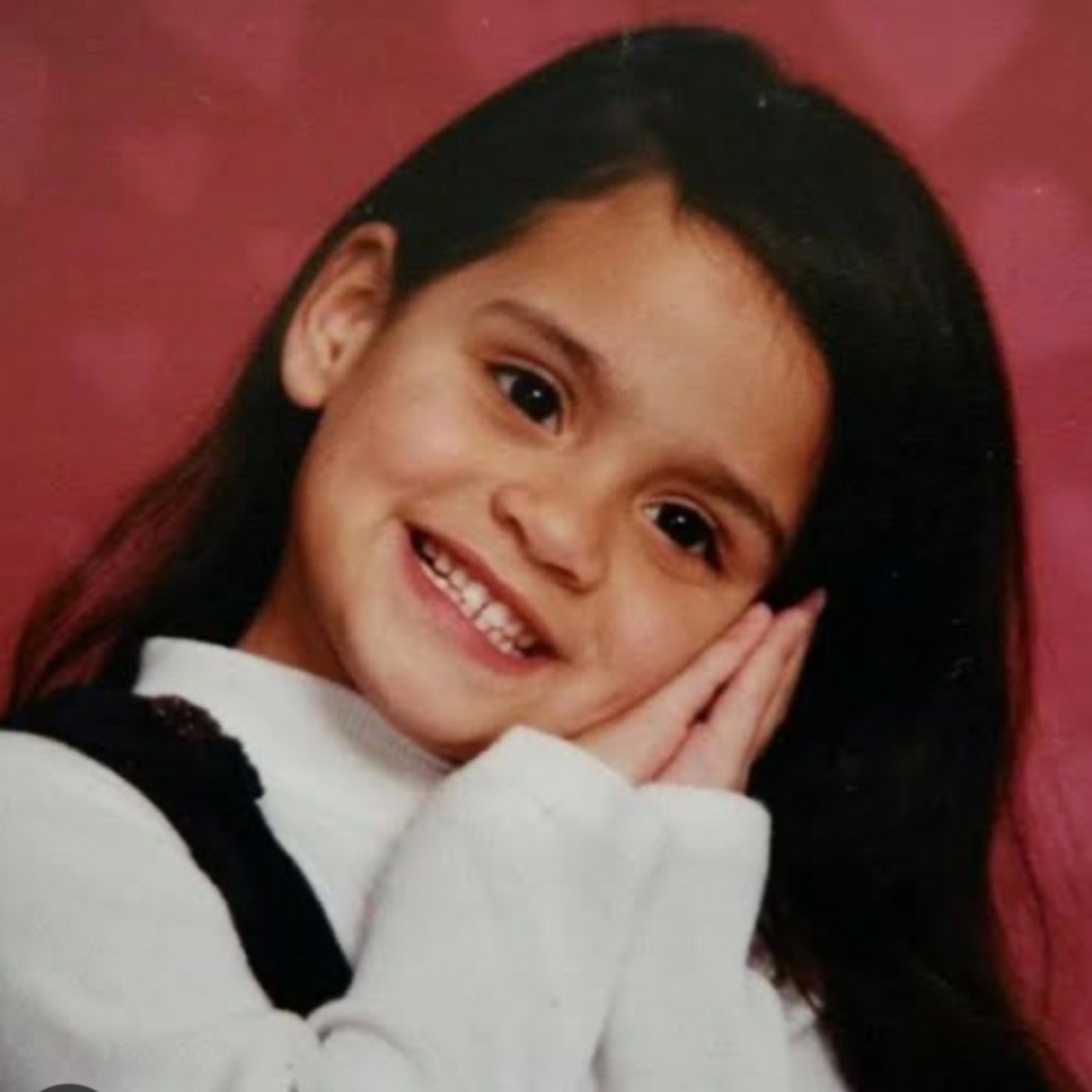 Champagne tweet media