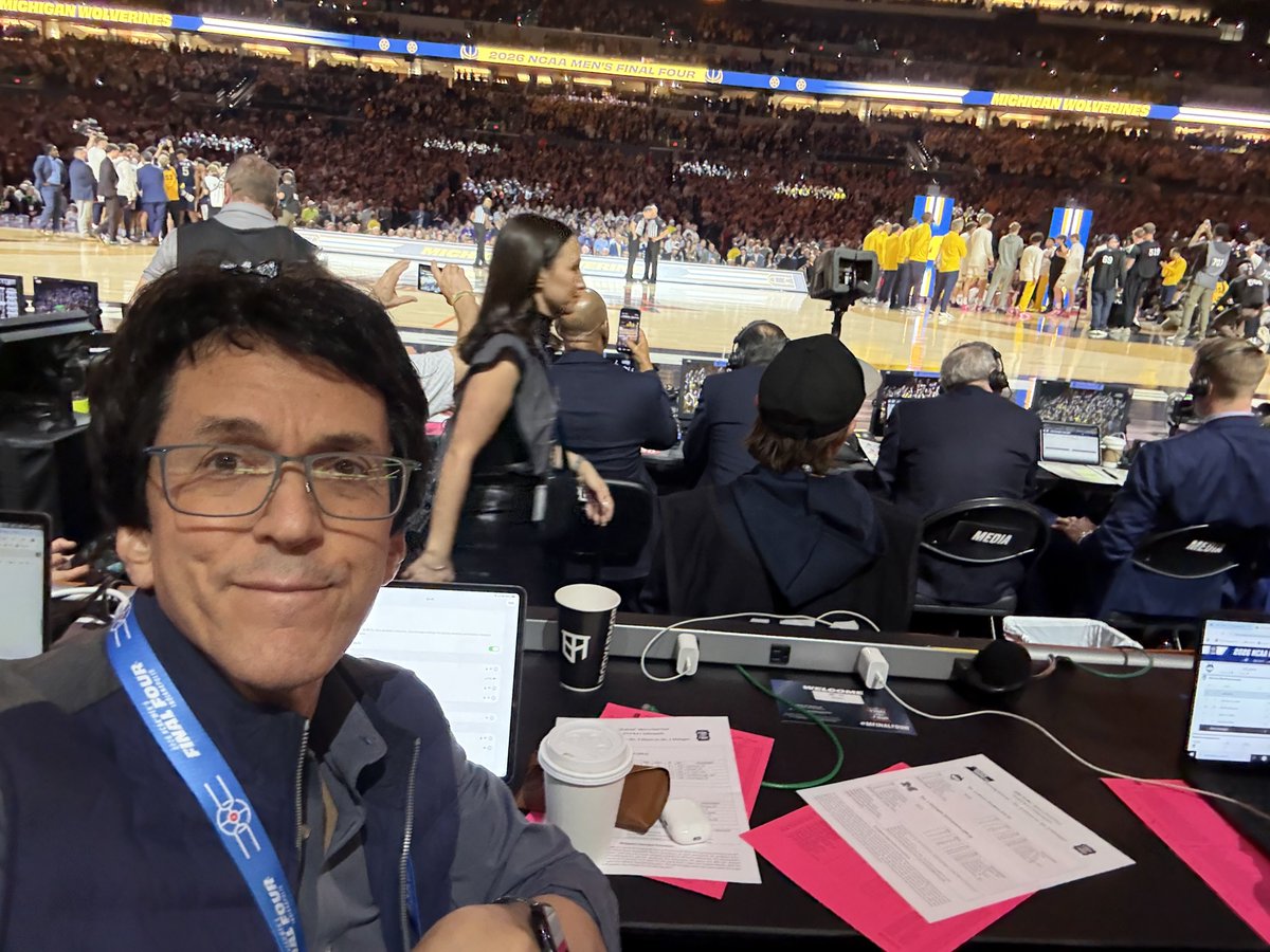 𝐌𝐢𝐭𝐜𝐡 𝐀𝐥𝐛𝐨𝐦 tweet media