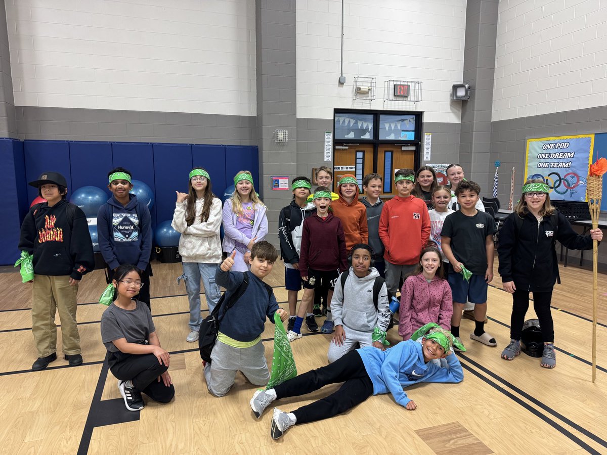 MrsDure's tweet photo. Part 1 or 2 of our tribes! @Donald_ES #survivor #sciencereview https://t.co/C5UDc4ZsyU